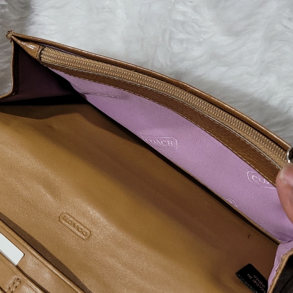 Coach Long bifold Wallet In Signature Canvas - Picture 8 of 16